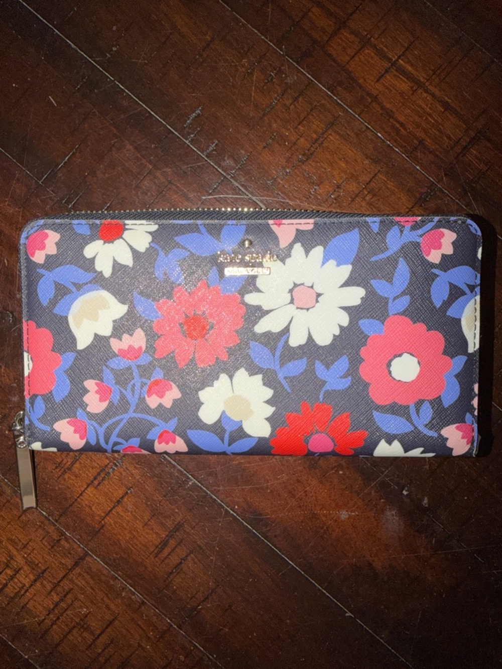 Kate Spade New York Cameron Street Daisy Lacey Zip-Around Wallet